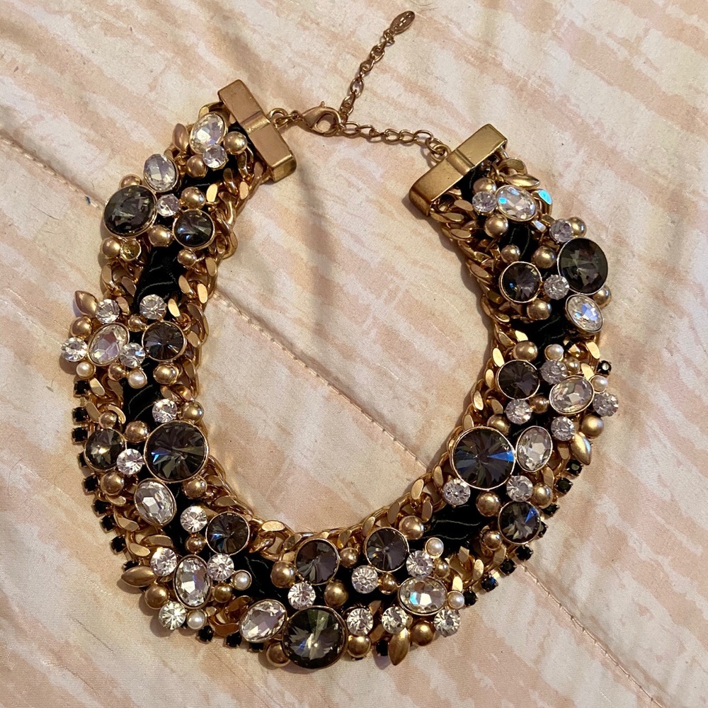Statement necklace